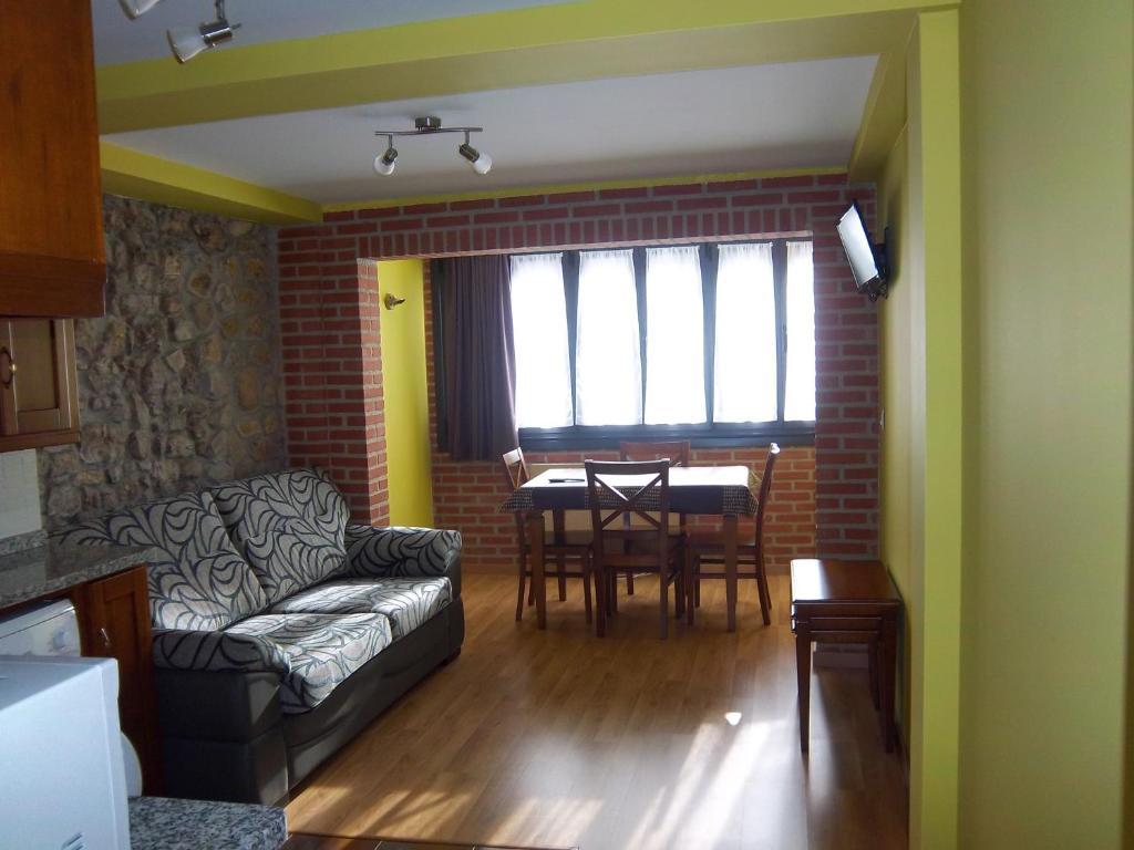 Apartamentos Entrepalacios Avilés Стая снимка