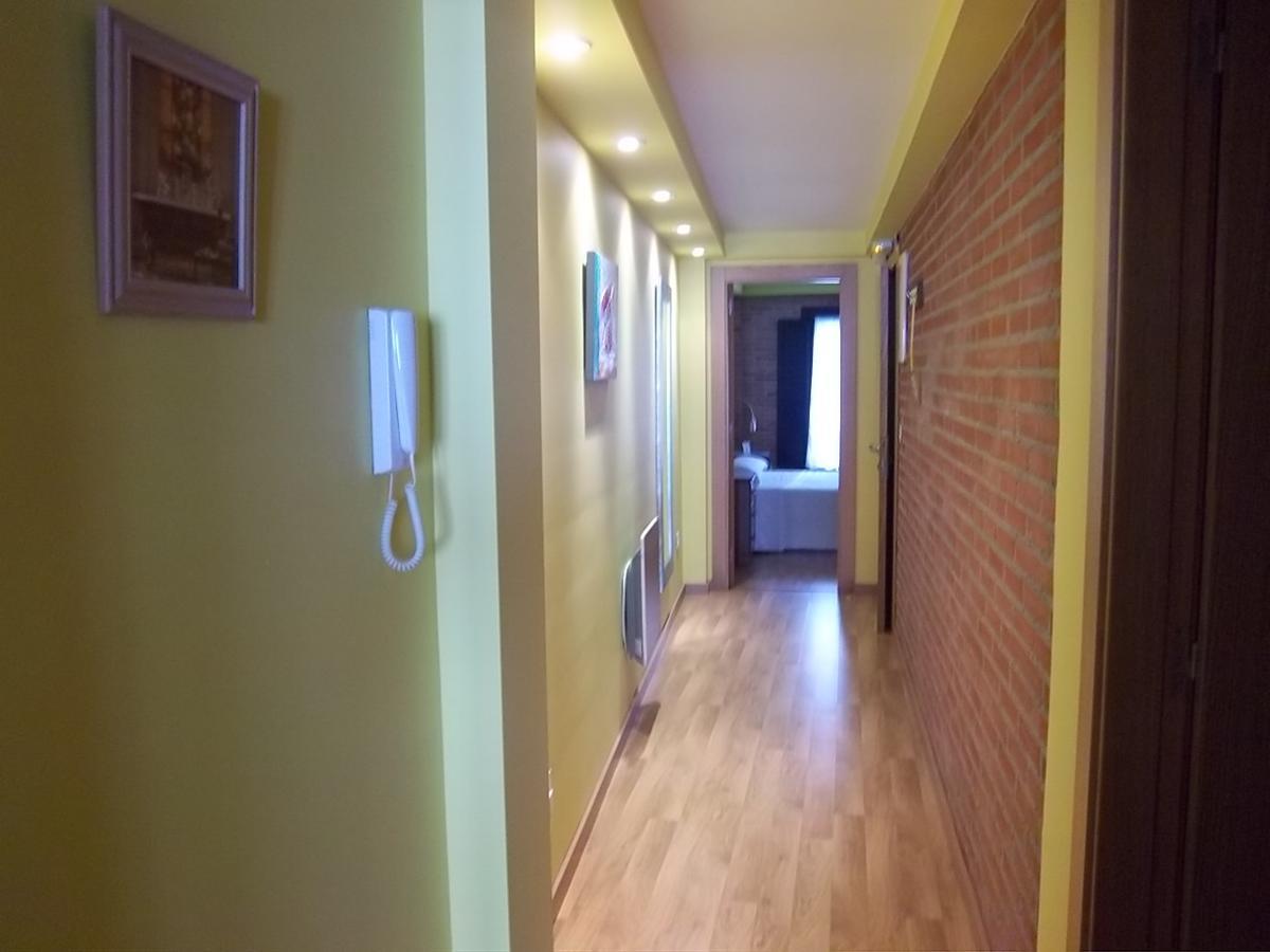 Apartamentos Entrepalacios Avilés Екстериор снимка